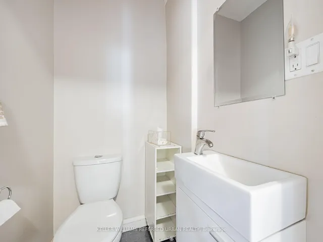 Additional image 27 of 38 Viewmount Ave