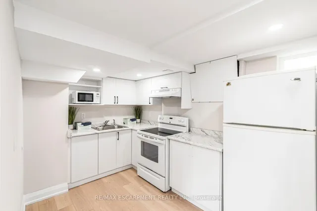 Additional image 35 of 237 Adair Ave