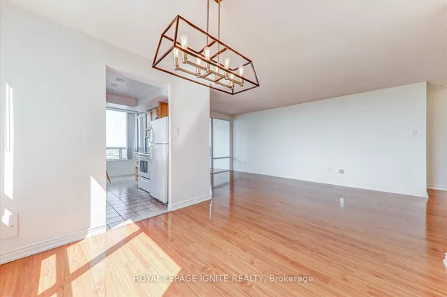 Additional image 13 of 330 Alton Towers Circ Unit 1801