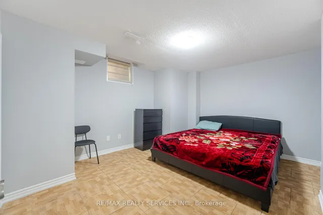 Additional image 43 of 27 Hardgate Cres