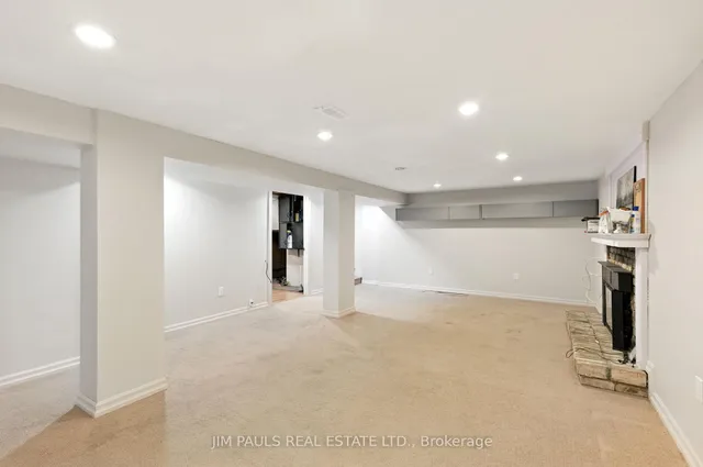 Additional image 20 of 67 Deschene Ave