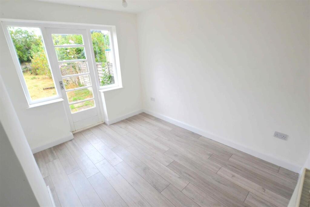 Additional image 7 of Crawford Road, Birchwood, Hatfield