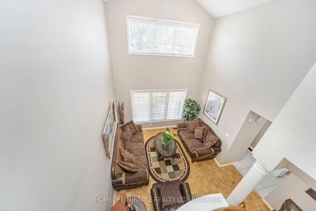 Additional image 31 of 17 Mainard Cres