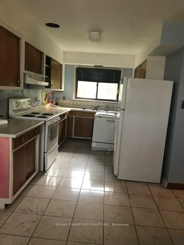 Additional image 4 of 12112 Hurontario St