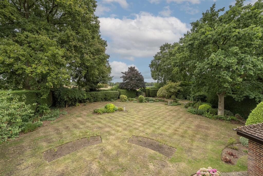 Additional image 10 of Badingham Drive, Harpenden