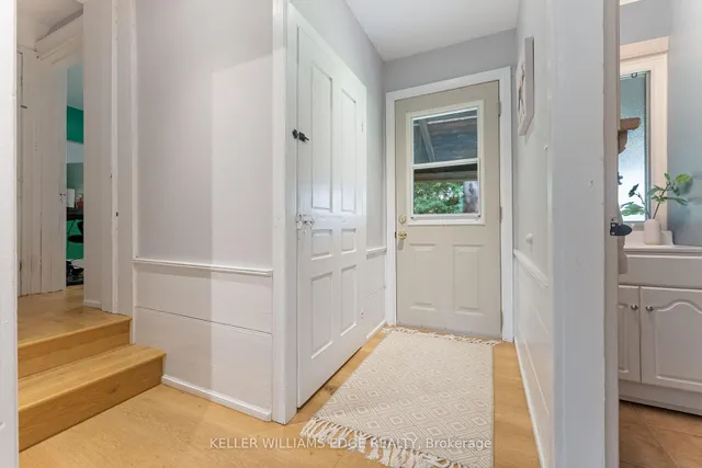 Additional image 18 of 982 Highway 8