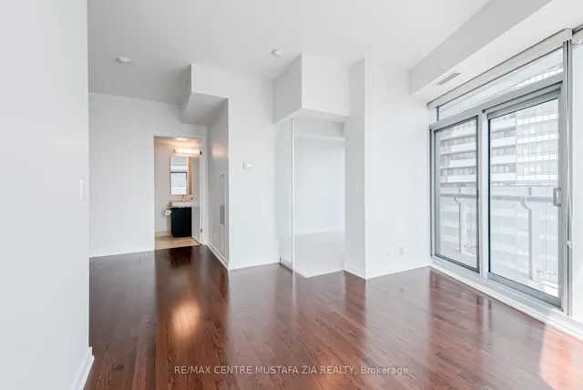 Additional image 3 of 14 York St Unit 2402