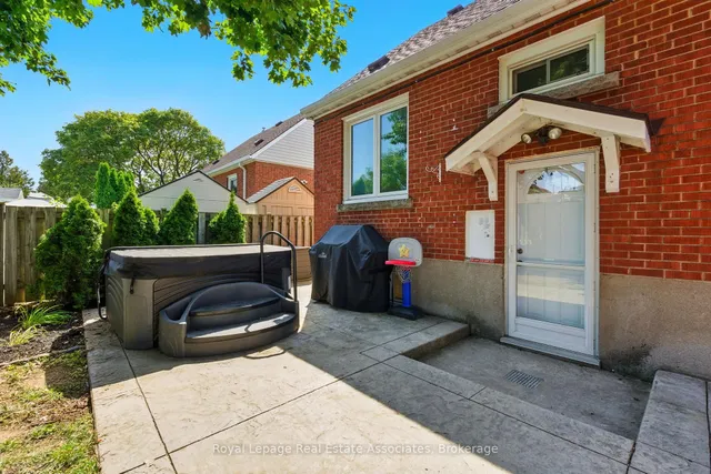 Additional image 35 of 7 Deer Ave