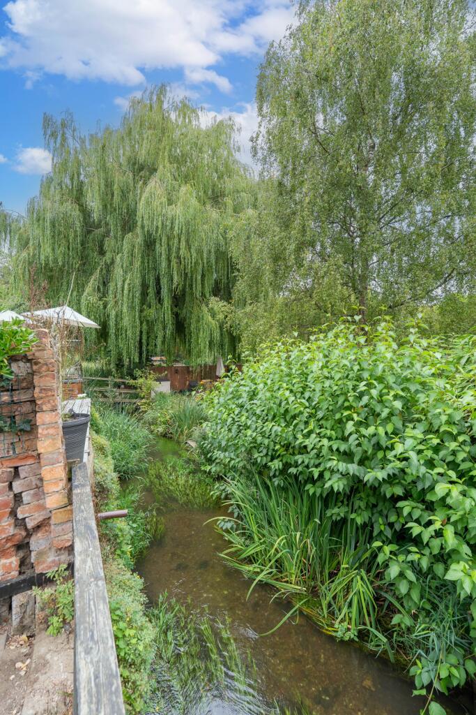 Additional image 11 of Codicote Road, Welwyn, AL6