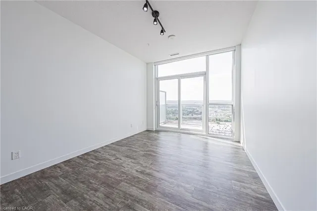 Additional image 17 of 2081 Fairview St Unit 2001