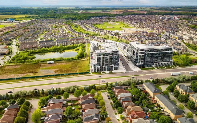 Additional image 40 of 405 Dundas St Unit 813