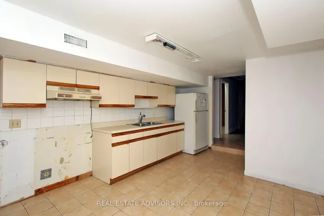 Additional image 19 of 46 Laskay Cres
