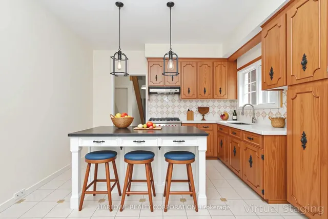 Additional image 9 of 1812 Dufferin St