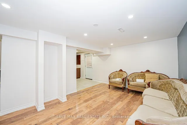 Additional image 32 of 88 Cloverdale Dr