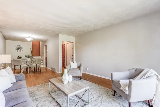 Additional image 4 of 63 1/2 Eastbury Dr