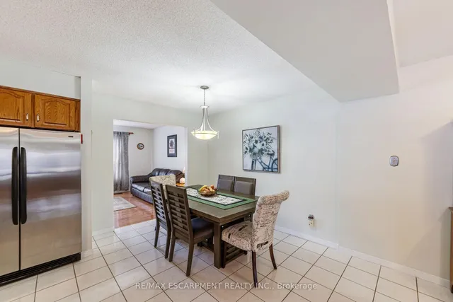 Additional image 8 of 47 Leaway Ave