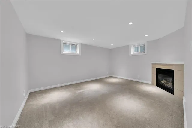 Additional image 25 of 441 Elmwood Ave