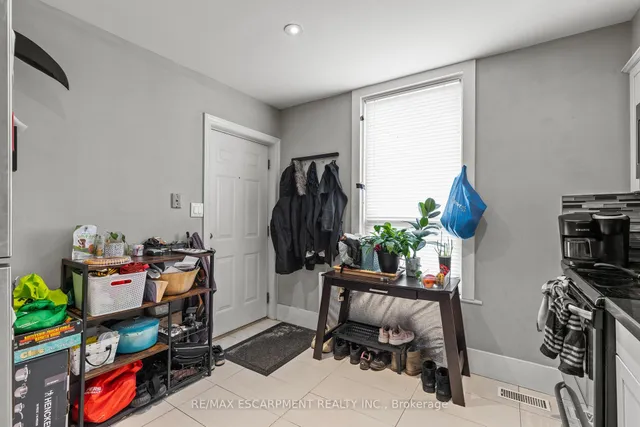 Additional image 36 of 181 West Ave