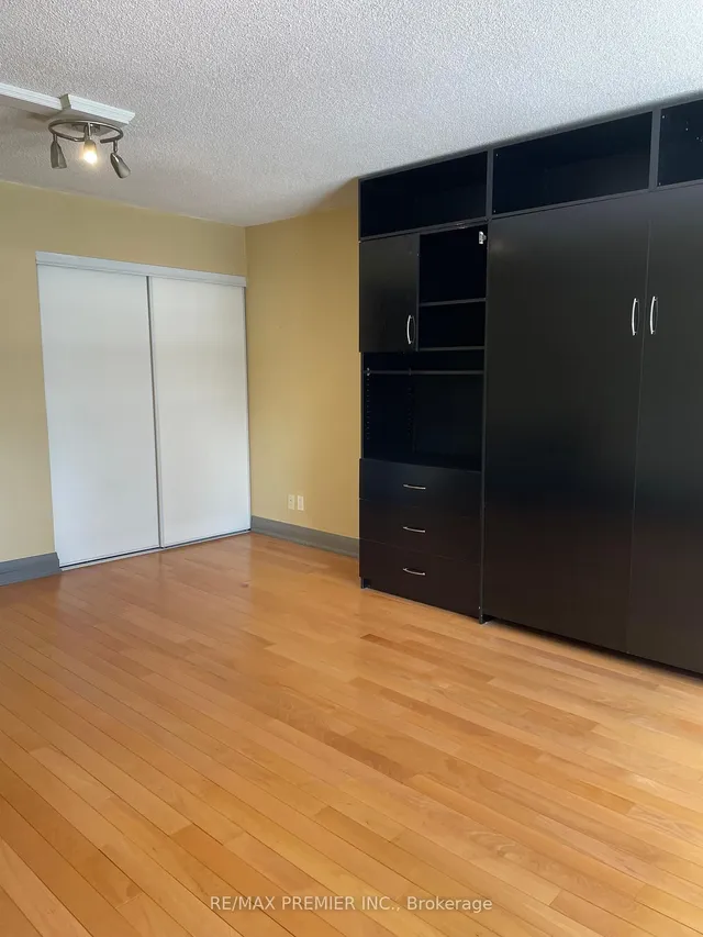 Additional image 16 of 2737 Keele St Unit 325