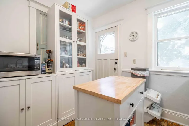 Additional image 9 of 228 Province St