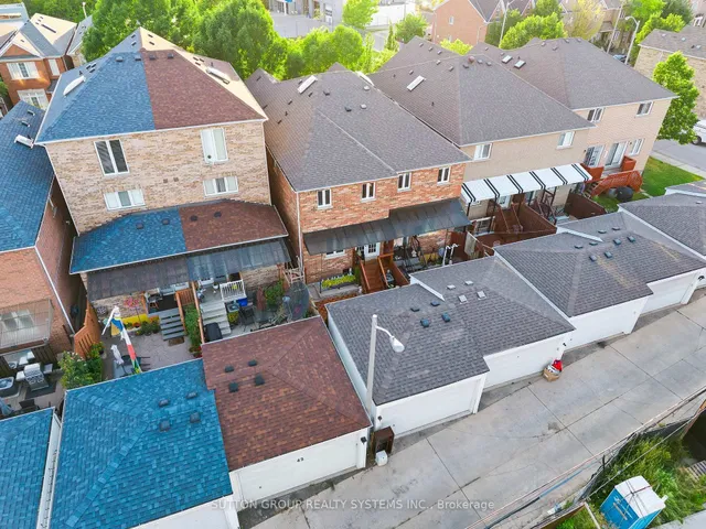 Additional image 49 of 45 Algarve Cres