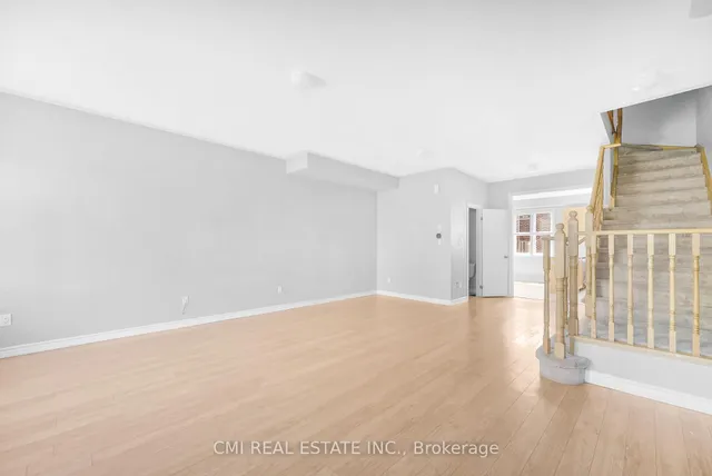 Additional image 23 of 21 Kayak Hts