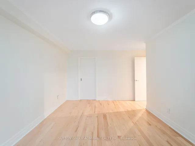 Additional image 23 of 212 St. George St Unit 106