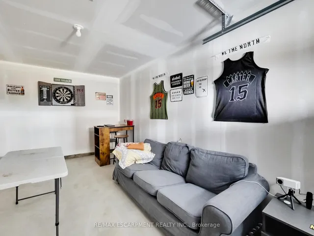 Additional image 6 of 19 PICARDY Dr Unit 23