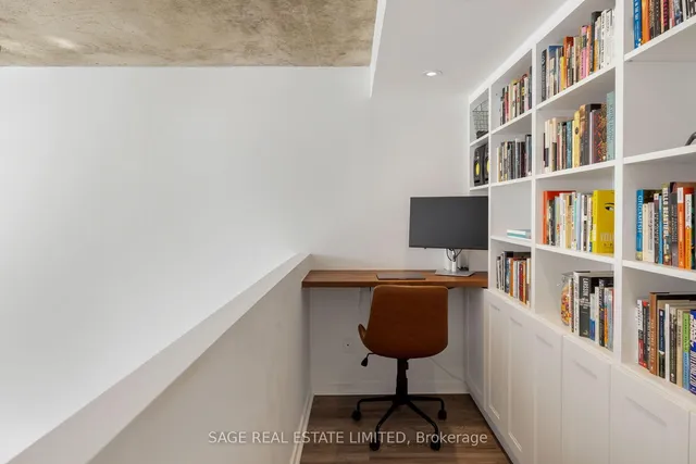 Additional image 22 of 800 King St Unit 811