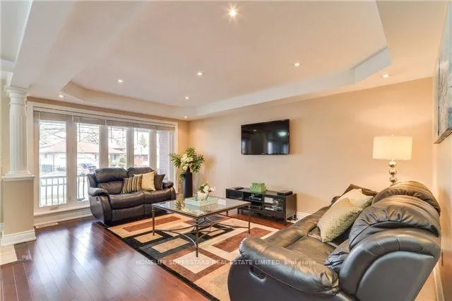 Additional image 3 of 1413 Safeway Cres