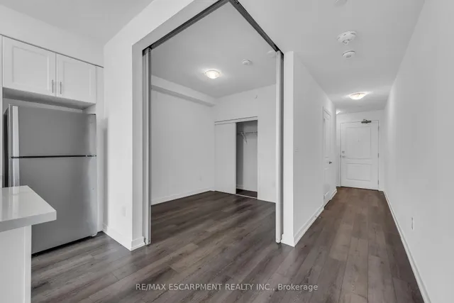 Additional image 8 of 470 Dundas St Unit 220