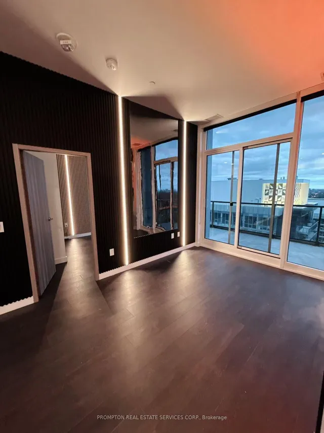 Additional image 4 of 95 McMahon Dr Unit PH4106