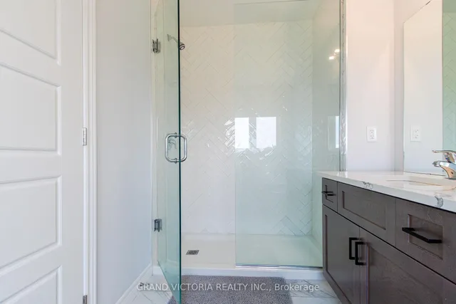 Additional image 9 of 28 Zoe Lane