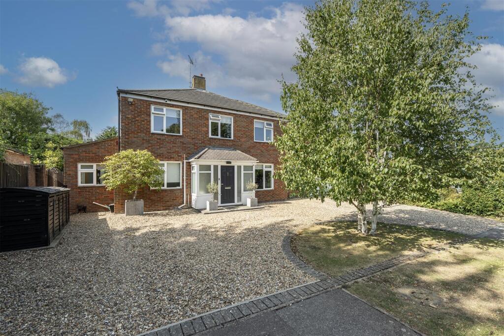 Property image for Tuffnells Way, Harpenden