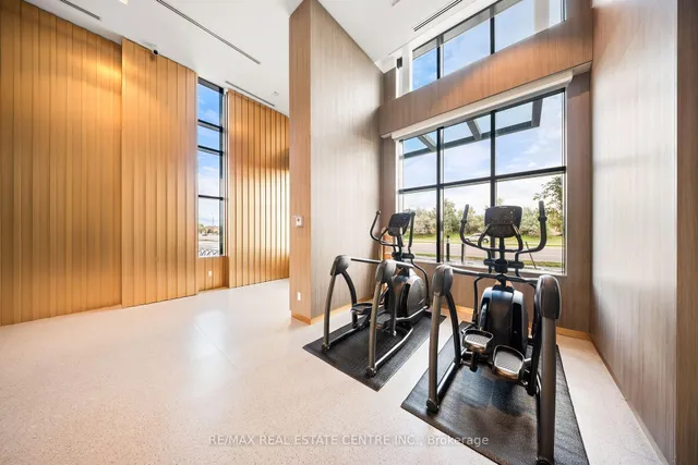 Additional image 28 of 405 Dundas St Unit 813