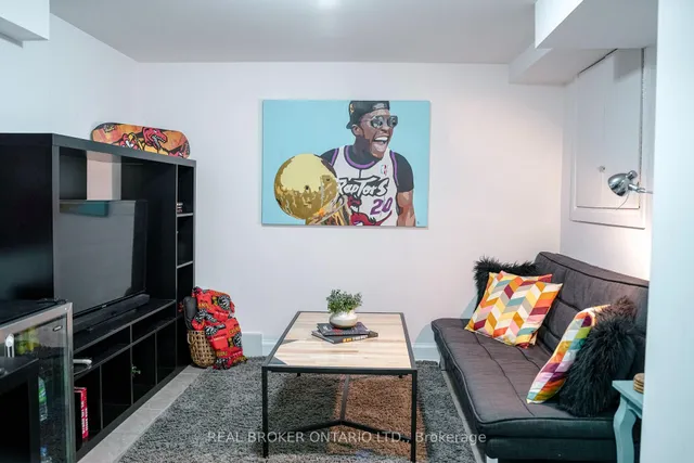 Additional image 32 of 393 Hansen RD North Rd