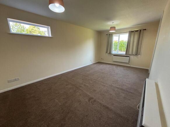 Additional image 3 of Broadlake Close, London Colney, AL2