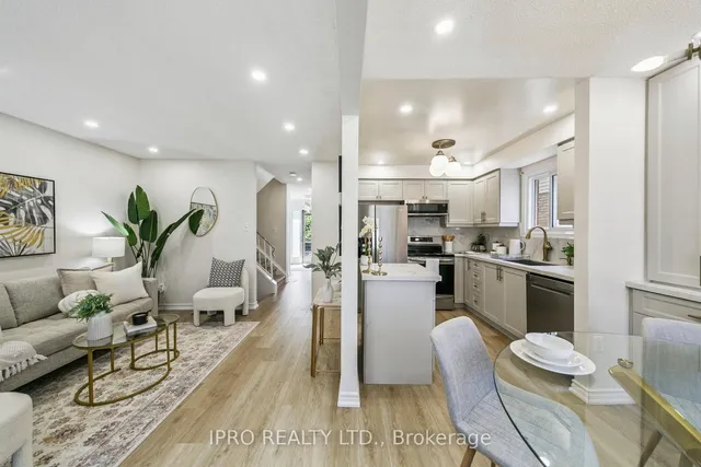 Additional image 10 of 3455 Caplan Cres Unit 3