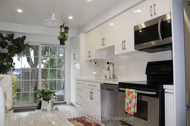 Additional image 6 of 3 Hartnell Sq Unit 2