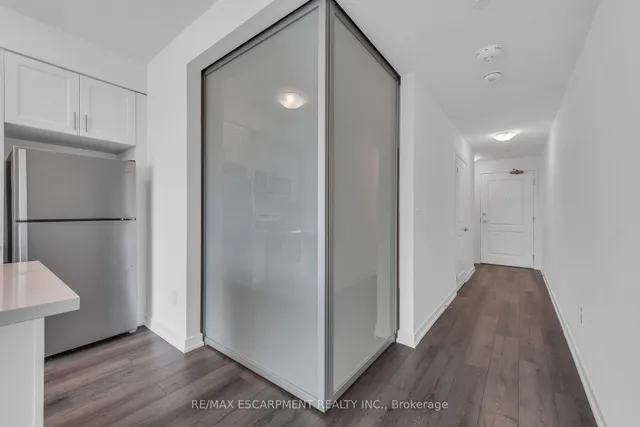 Additional image 7 of 470 Dundas St Unit 220