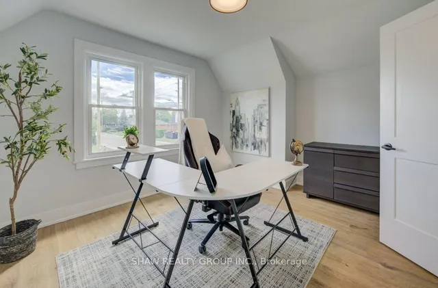 Additional image 23 of 28 Barons Ave