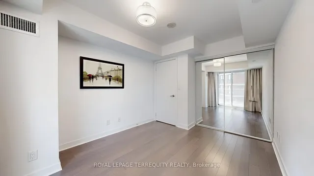 Additional image 22 of 58 Orchard View Blvd Unit 705