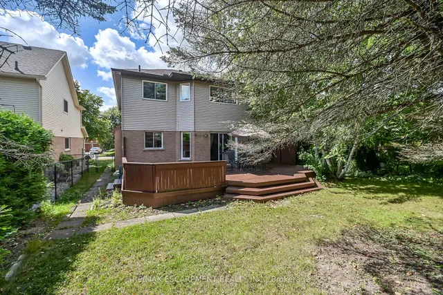 Additional image 43 of 70 Golfview Cres