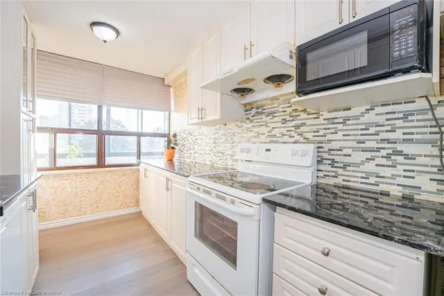 Additional image 18 of 18 Knightsbridge Rd Unit 304