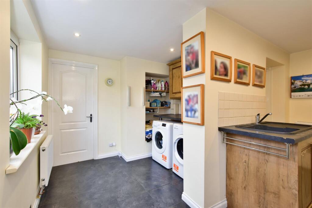 Additional image 15 of Maplefield, Park Street, St. Albans