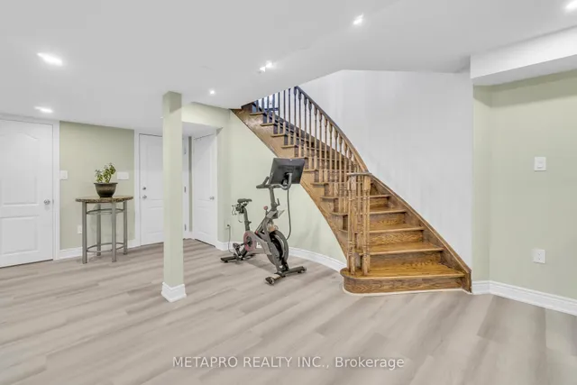 Additional image 32 of 20 Templeton Crt