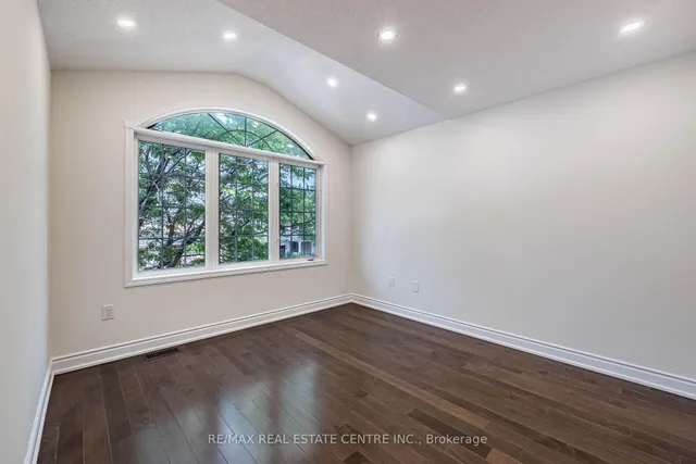 Additional image 24 of 9 Sparta Dr