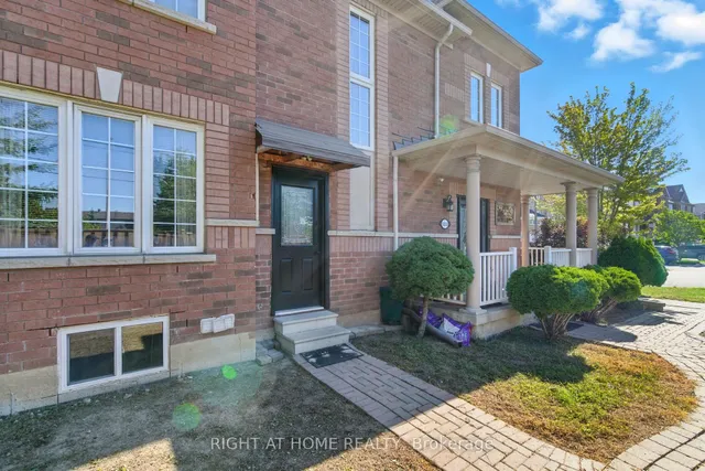 Additional image 21 of 1233 Lamont Cres