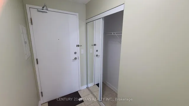 Additional image 15 of 36 Lee Centre Dr Unit 2015