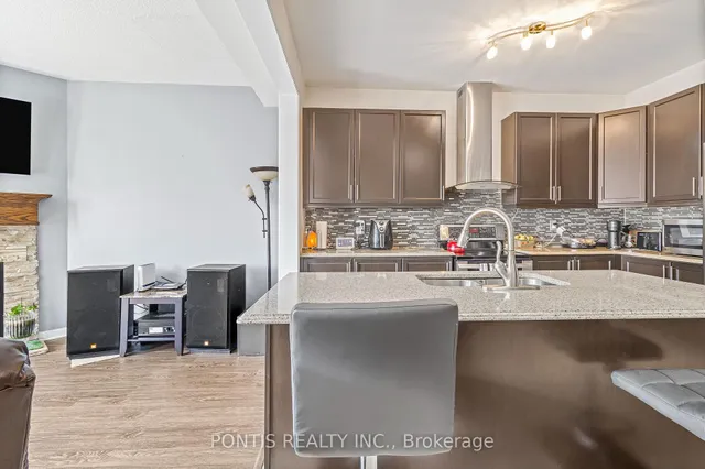 Additional image 12 of 25 FRANCIS LUNDY St